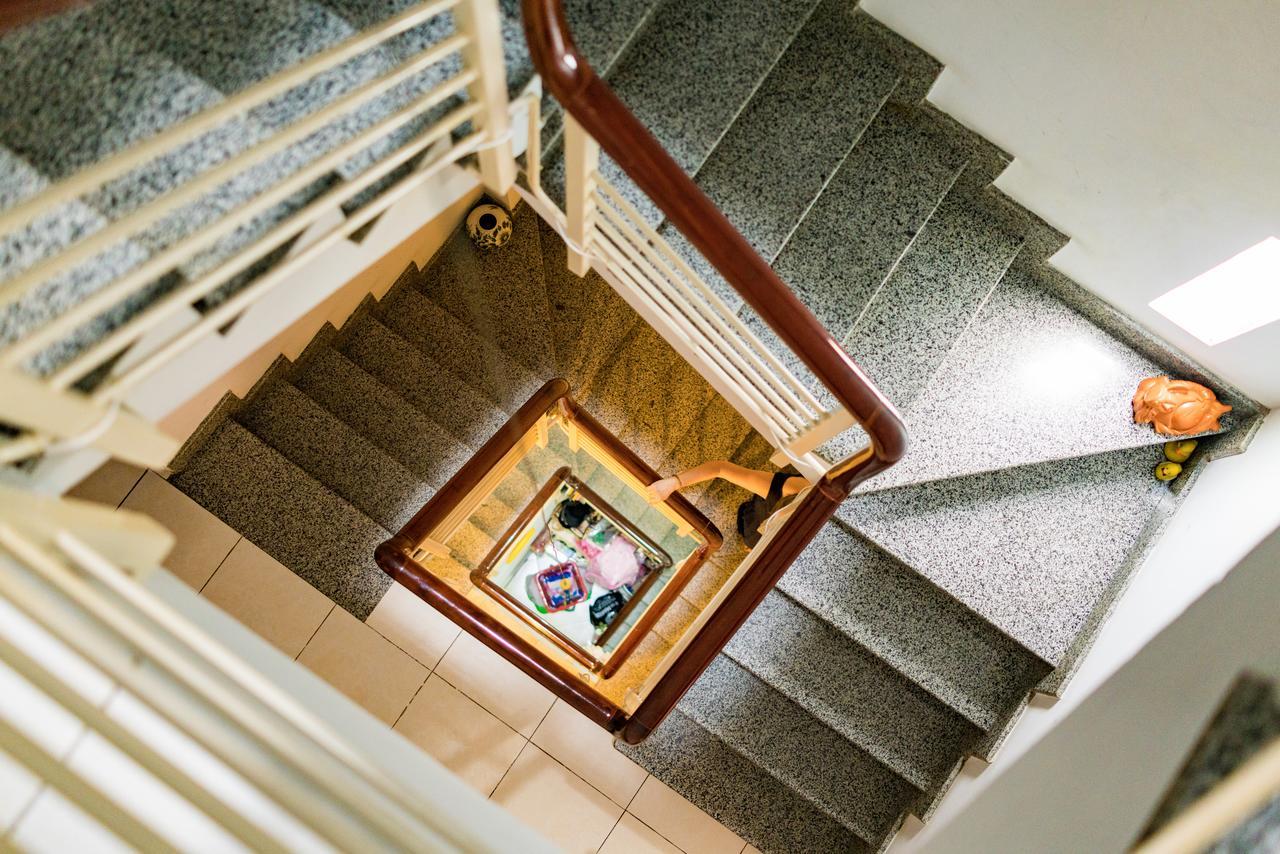 My Home Guest House Хошимин Экстерьер фото